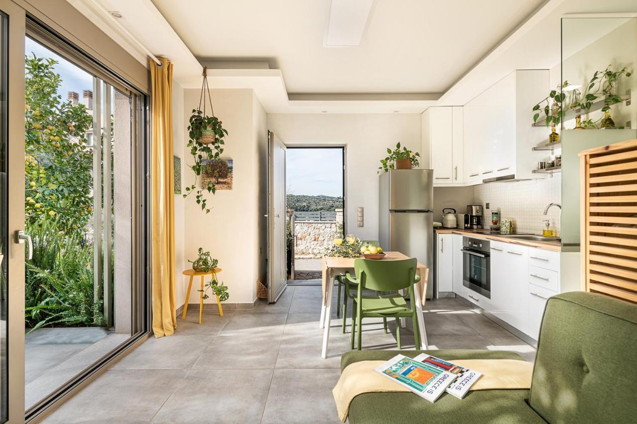 Olive Lemon Biophilic House & Lush Forest Garden Вамос Екстериор снимка